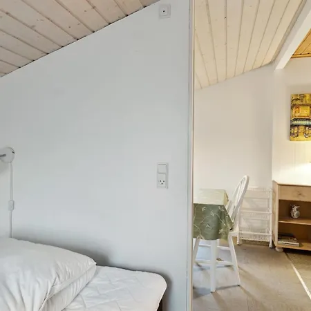 Ginette - 500m From The Sea By Interhome